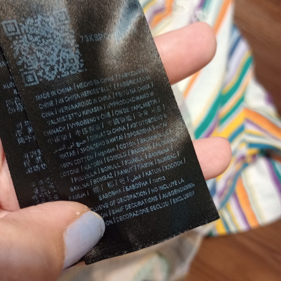 Guess originals embroidered spell out logo multicolor striped tee retro style - Picture 6 of 9